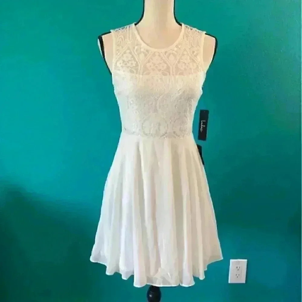 ⭐️ Lulus new with tags white dress in size small